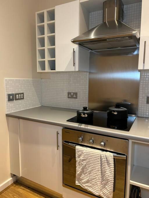 Central Birmingham City Apartment -Smart Tv - Free Parking Onsite Exterior photo